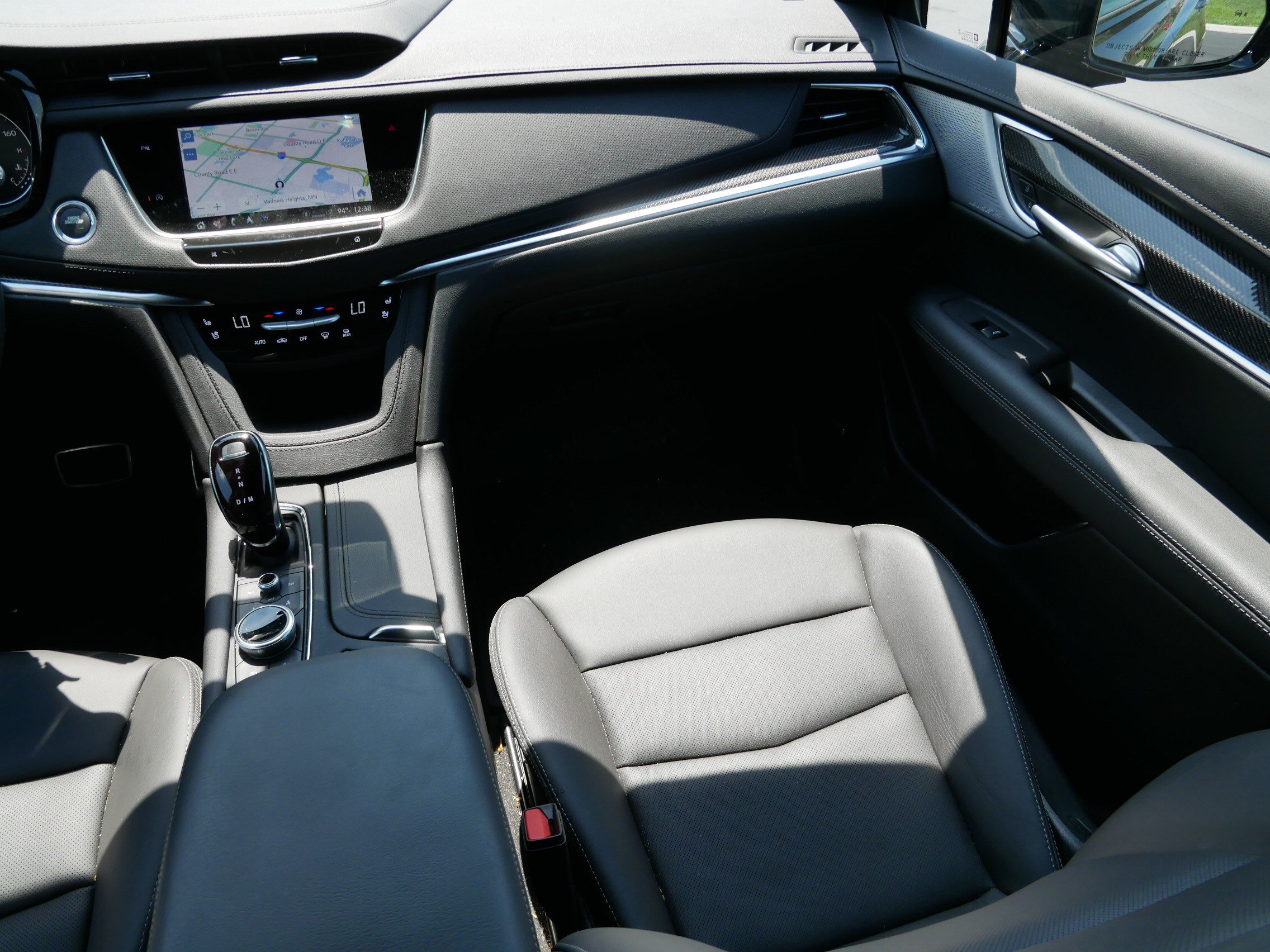 Certified 2025 Cadillac XT5 Sportv w/ LPO, Floor Liner Package AWD/4WD image 9