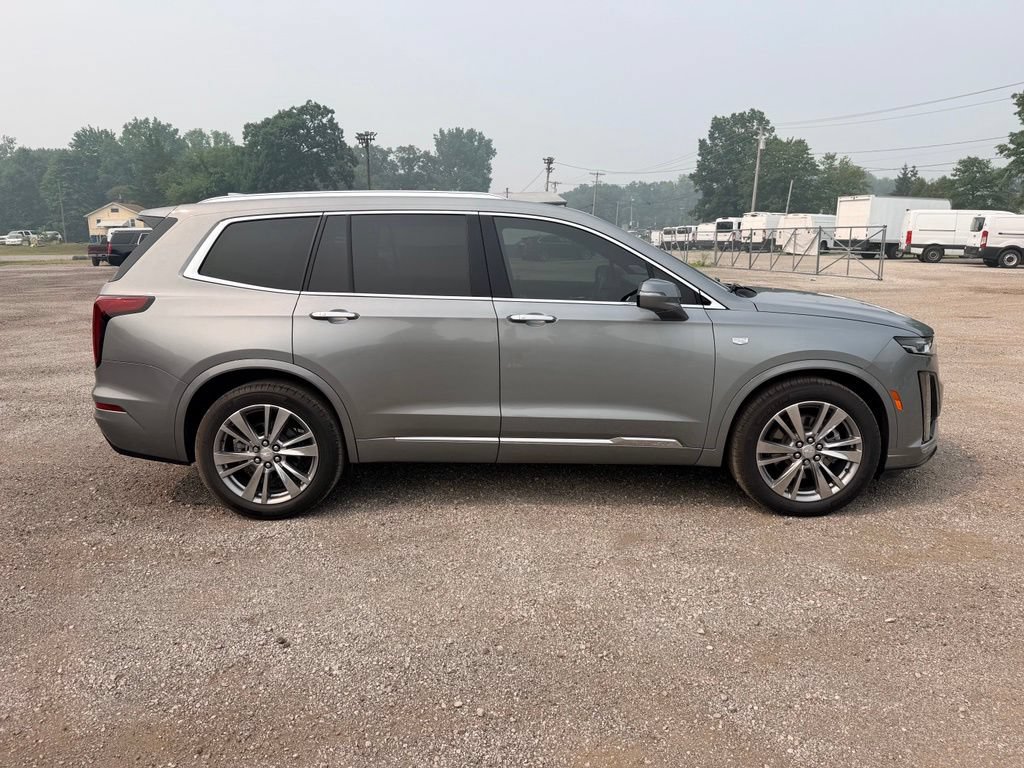 Used 2023 Cadillac XT6 Premium Luxury FWD image 8