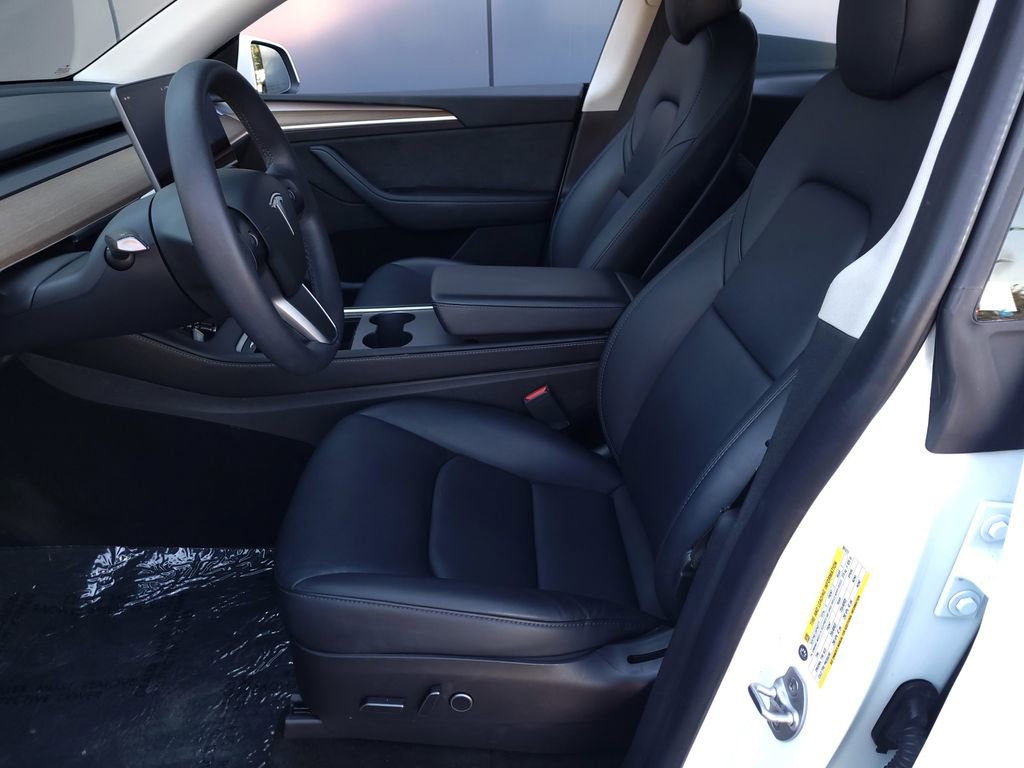 Used 2023 Tesla Model Y Long Range image 14