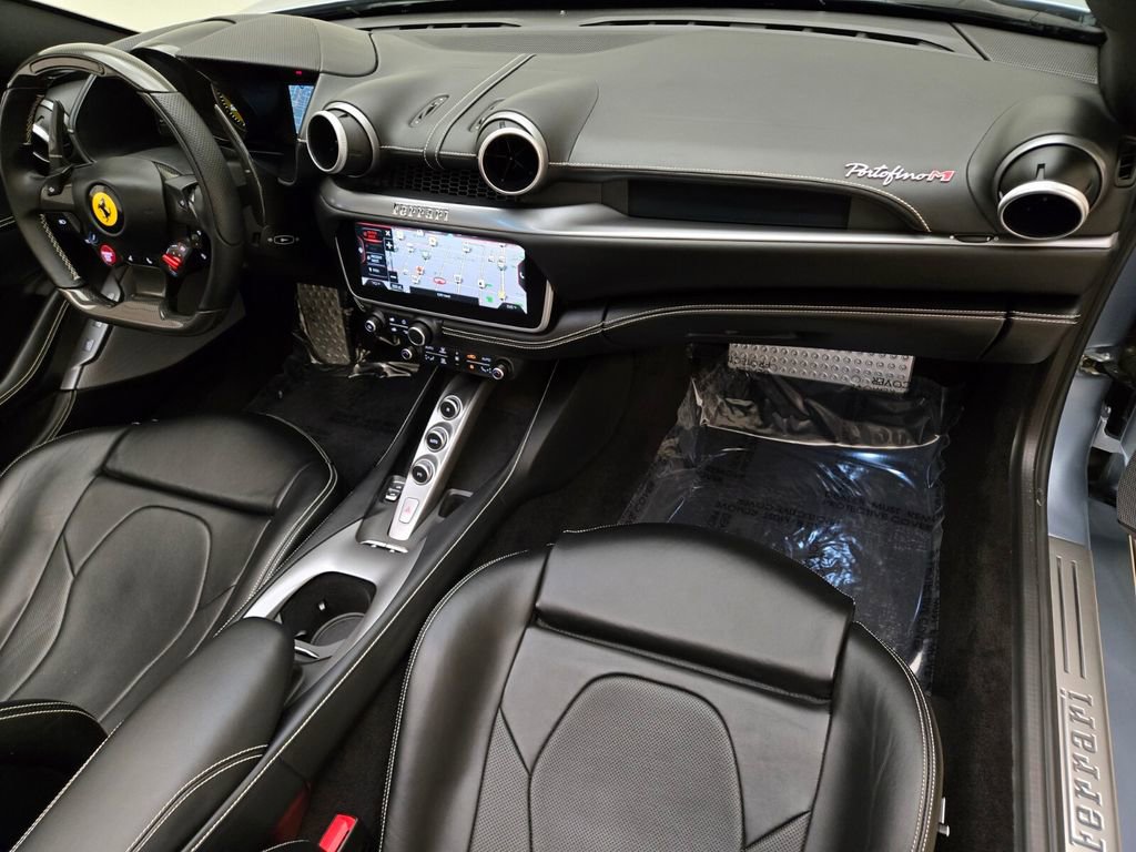 Used 2022 Ferrari Portofino M RWD image 26