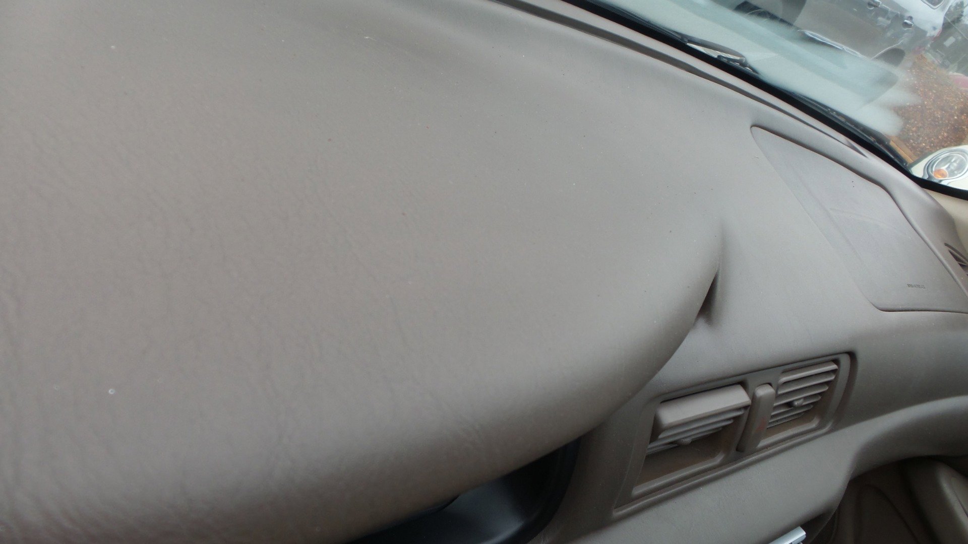 Used 1998 Toyota Camry LE FWD image 19