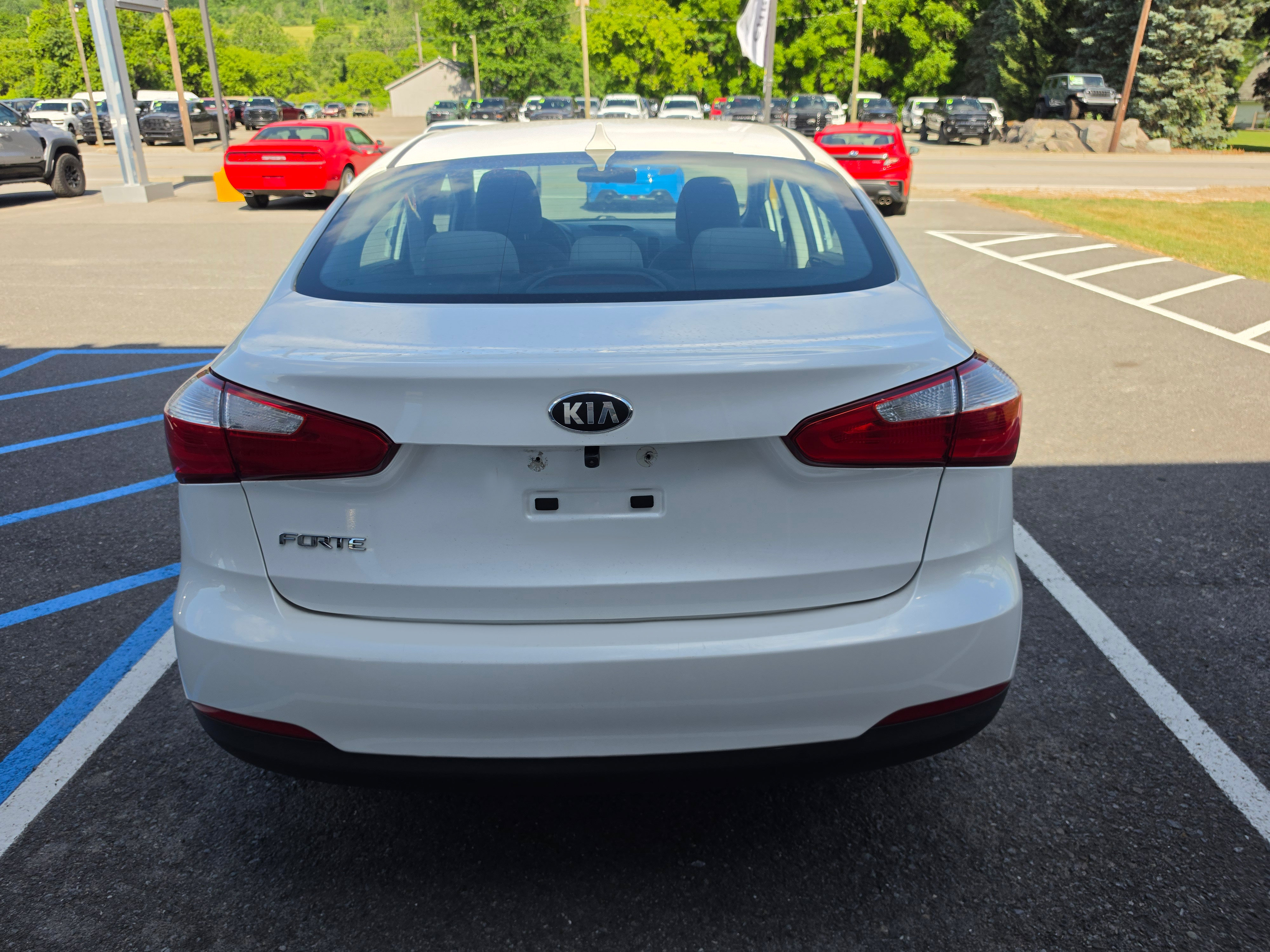 Used 2014 Kia Forte LX w/ Popular Package FWD image 4