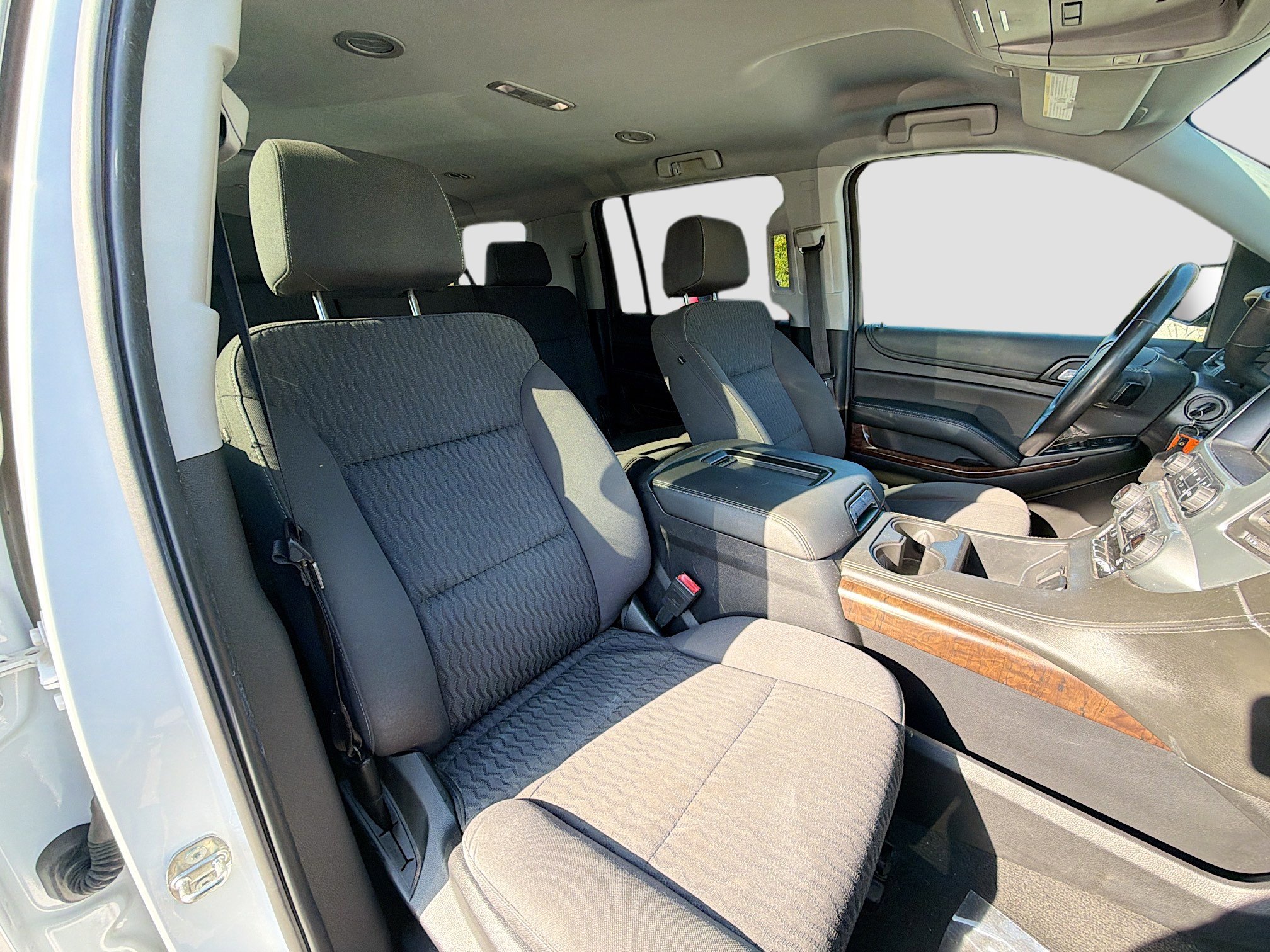 Used 2020 Chevrolet Suburban LS image 14