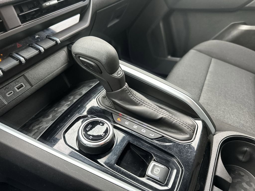 Used 2025 Chevrolet Colorado Trail Boss image 17