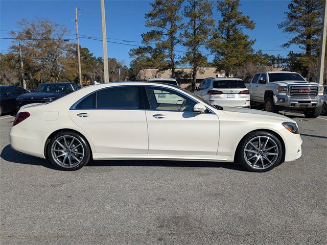 Used 2019 Mercedes-Benz S 560 Sedan image 3