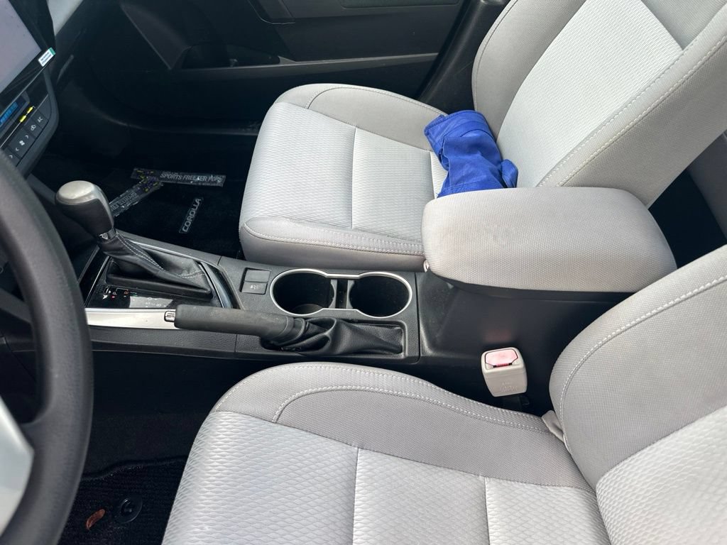 Used 2016 Toyota Corolla LE FWD image 25
