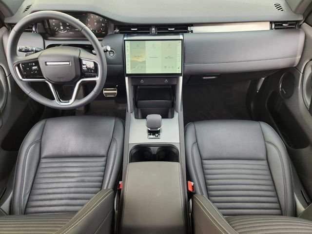 Used 2024 Land Rover Discovery Sport Dynamic SE image 25