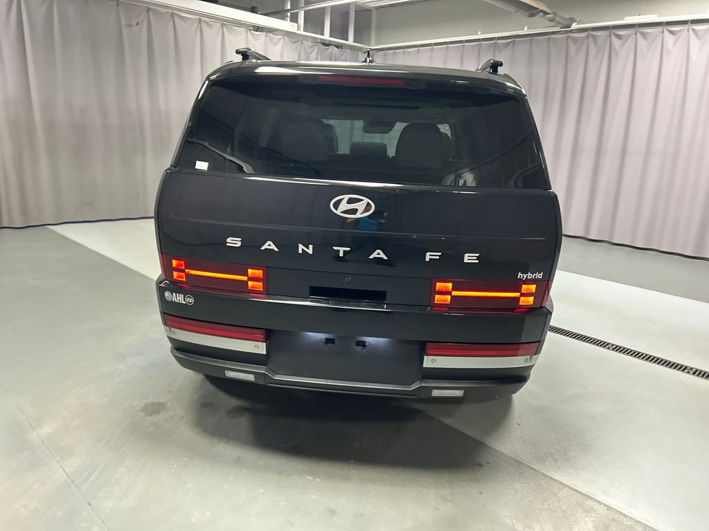 Used 2025 Hyundai Santa Fe Limited image 6