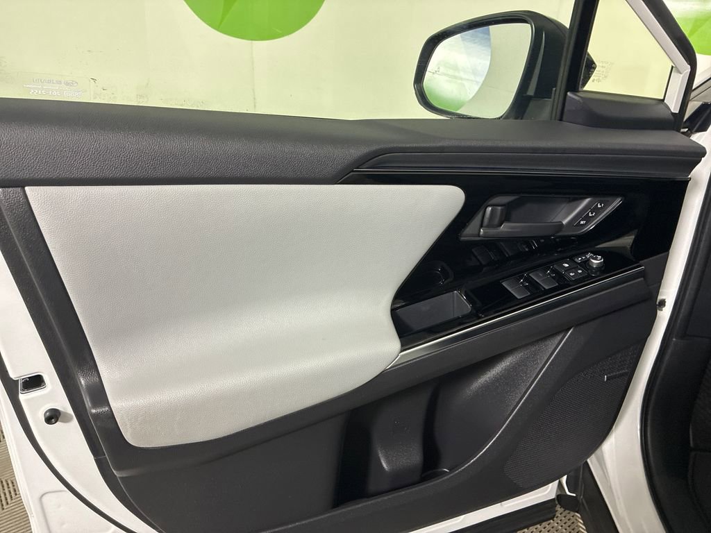 Used 2023 Subaru Solterra AWD image 22