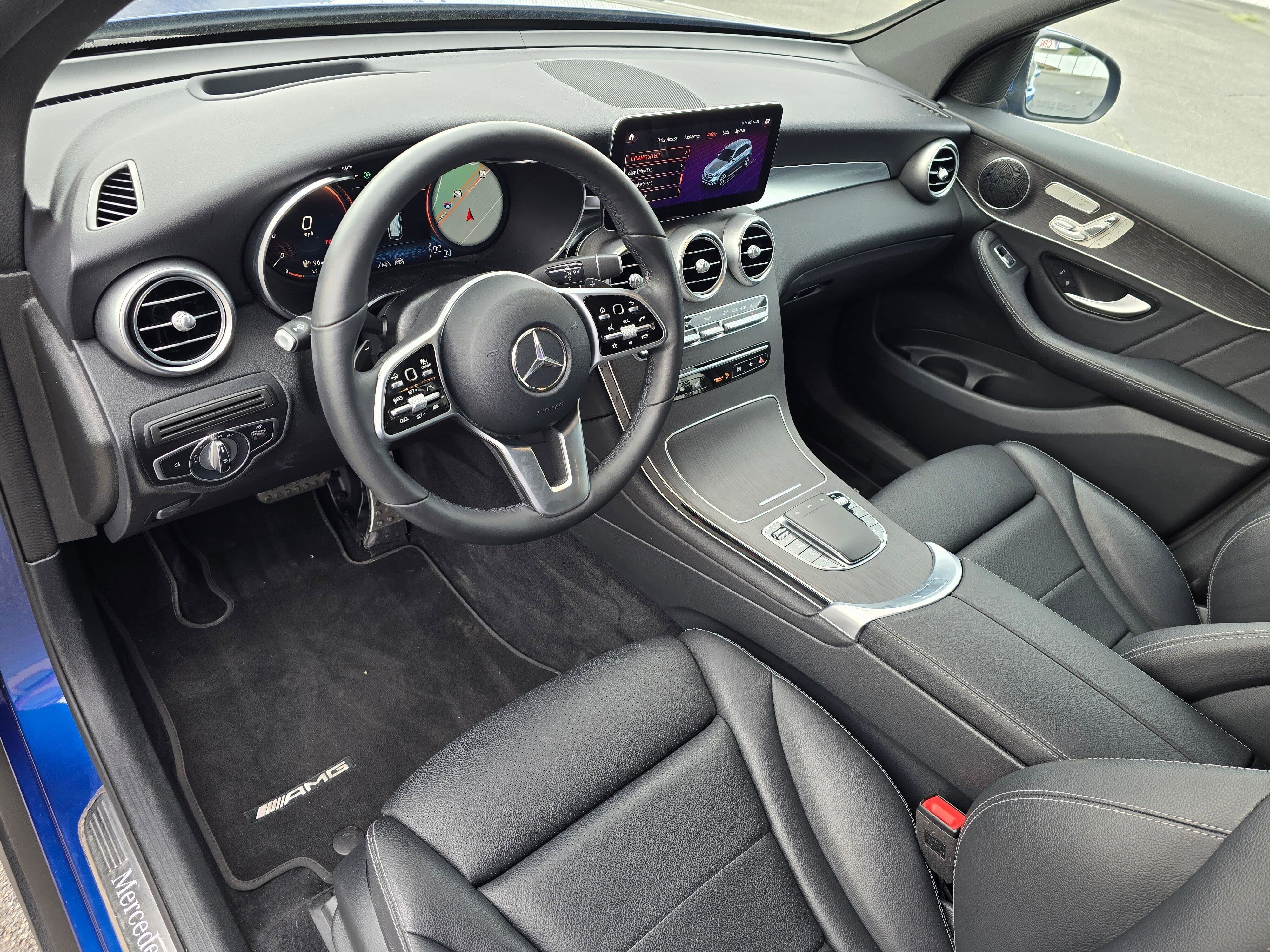 Used 2022 Mercedes-Benz GLC 300 4MATIC image 2