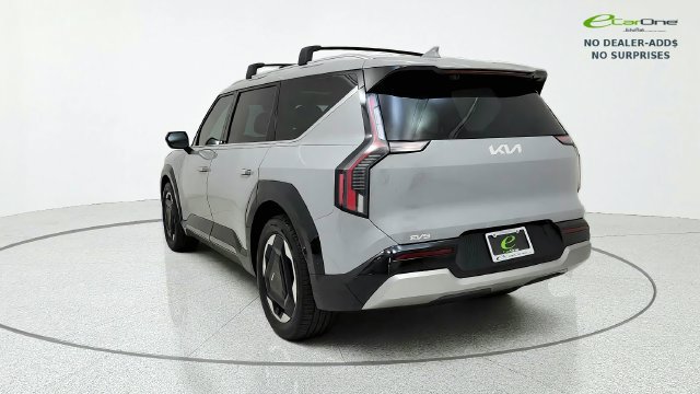 Used 2026 Kia EV9 Land AWD/4WD image 6