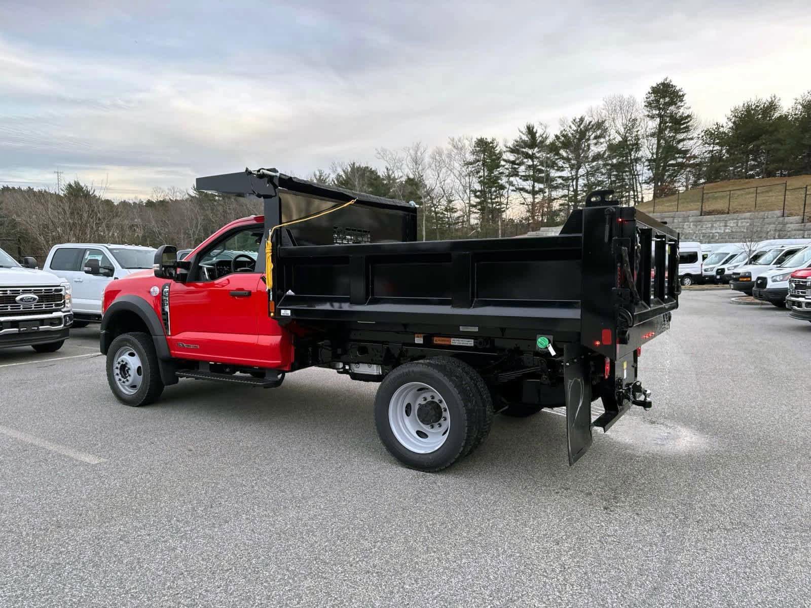 New 2026 Ford F550 4x4 Regular Cab Super Duty image 3