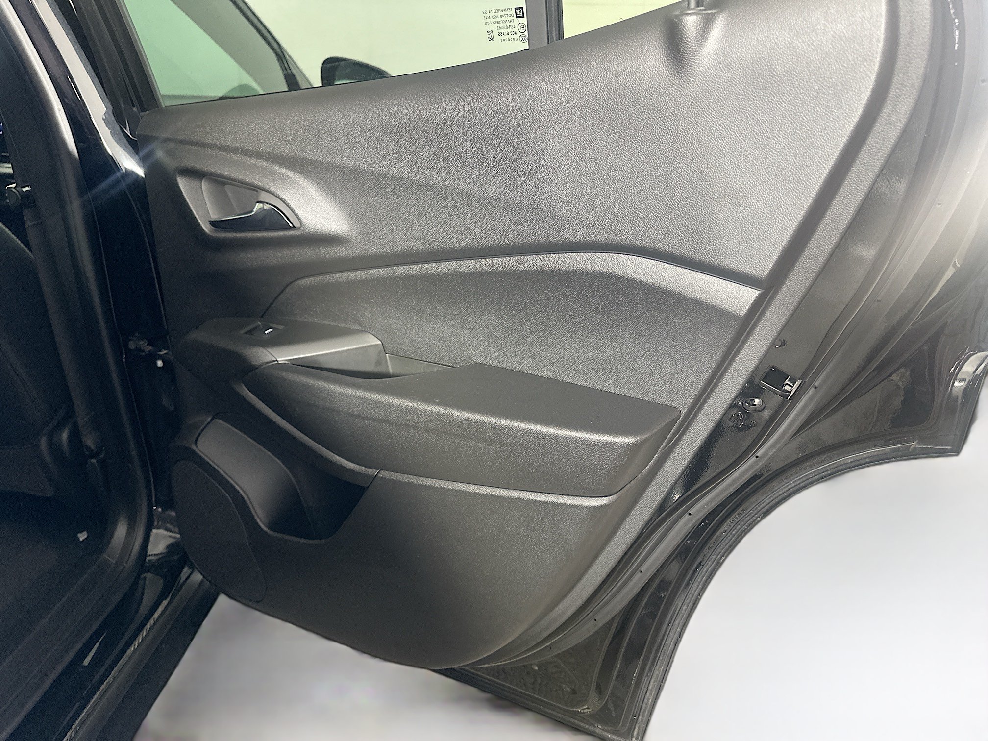 Used 2024 Chevrolet Trax LT w/ Driver Confidence Package FWD image 28