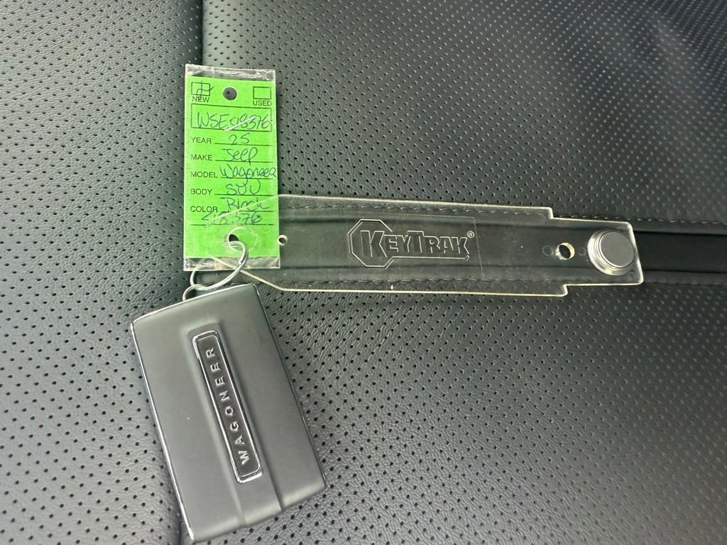 New 2025 Jeep Wagoneer L Series II w/ Premium Group I image 61