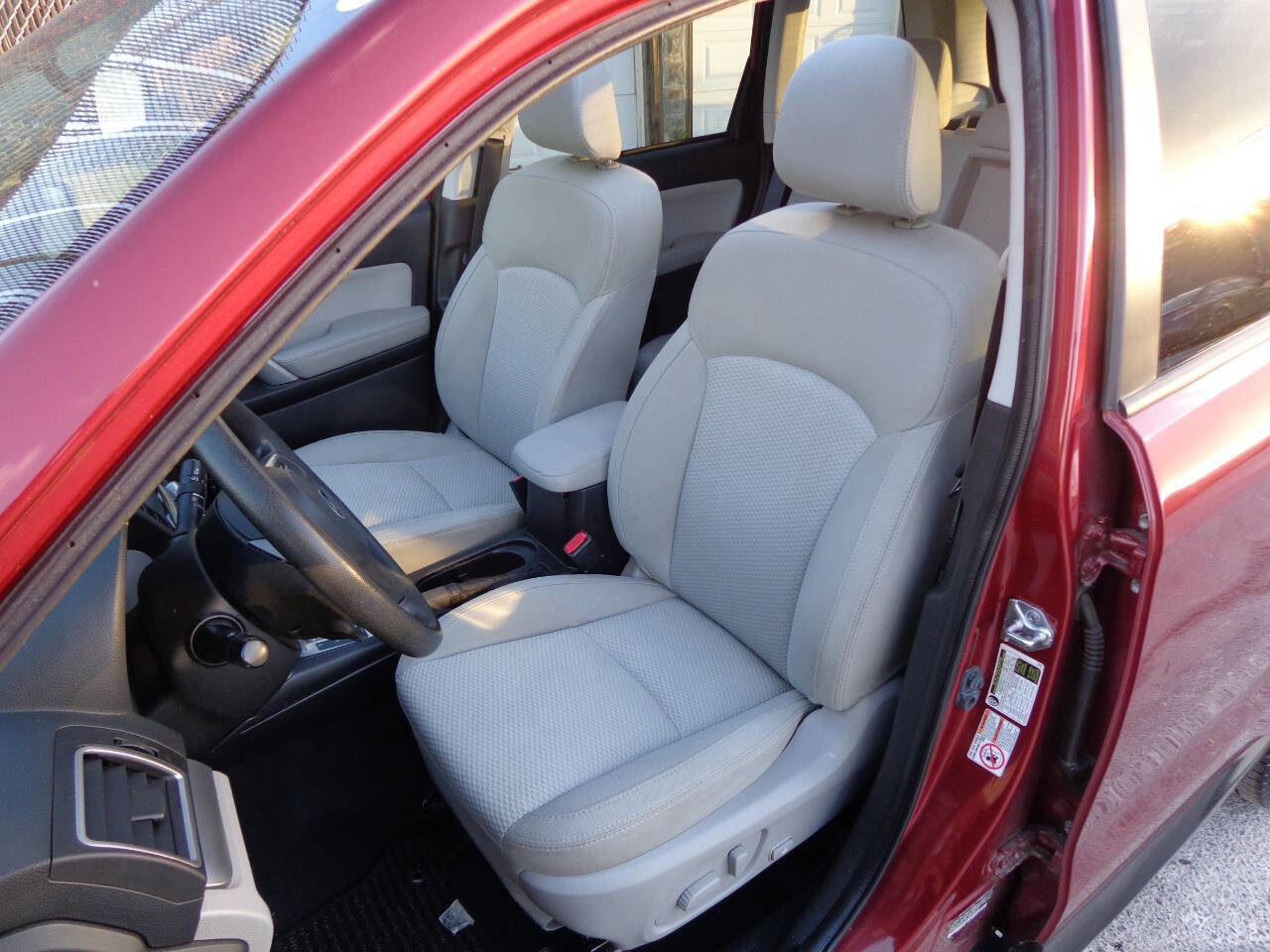 Used 2016 Subaru Forester 2.5i Premium w/ All-Weather Package image 33