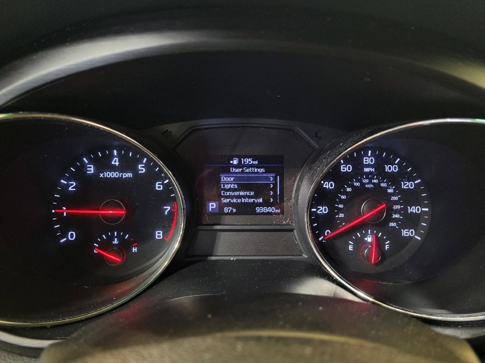 Used 2019 Kia Sedona LX FWD image 23