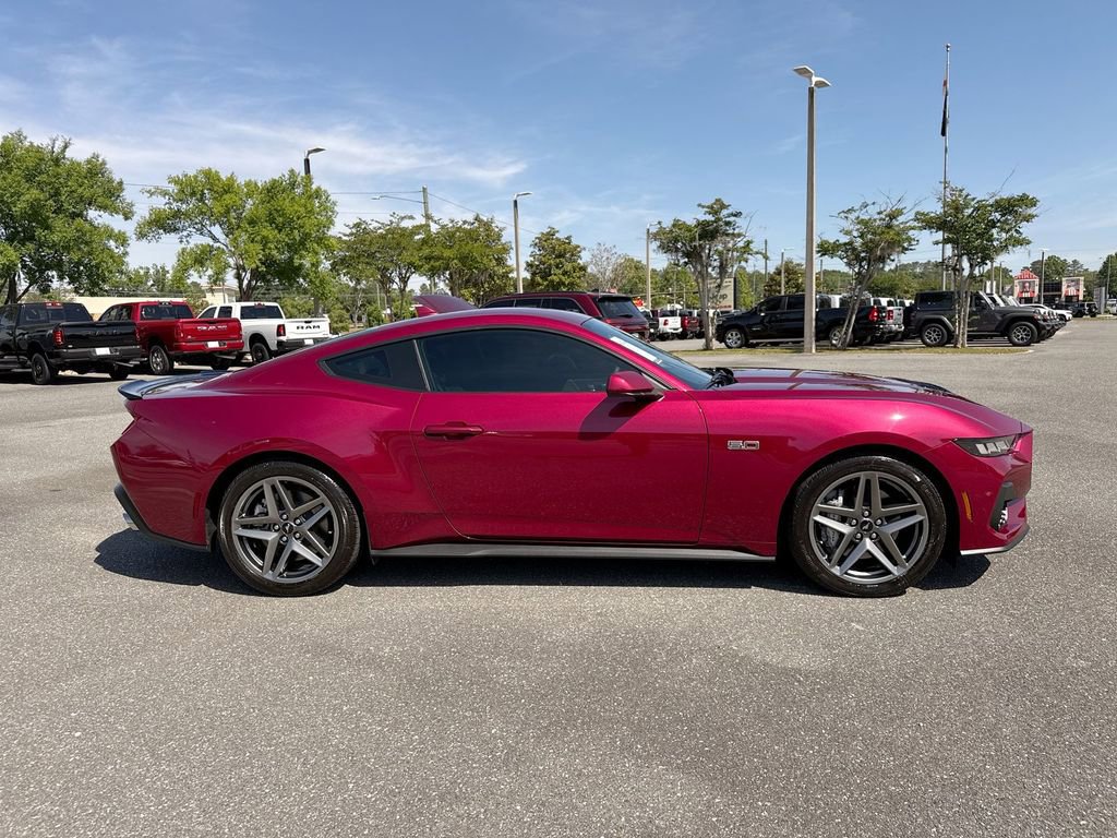 Used 2025 Ford Mustang GT RWD image 2