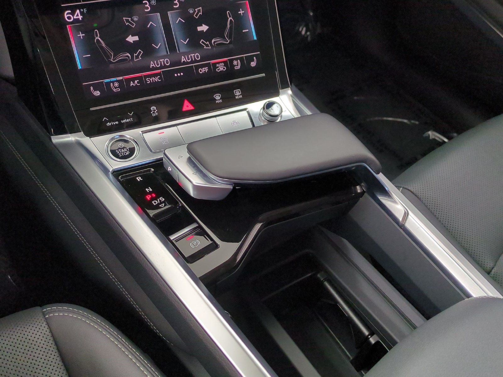 Used 2024 Audi Q8 e-tron Premium Plus w/ Premium Plus Package AWD/4WD image 14