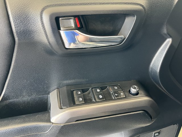 Used 2016 Toyota Tacoma TRD Sport RWD image 18