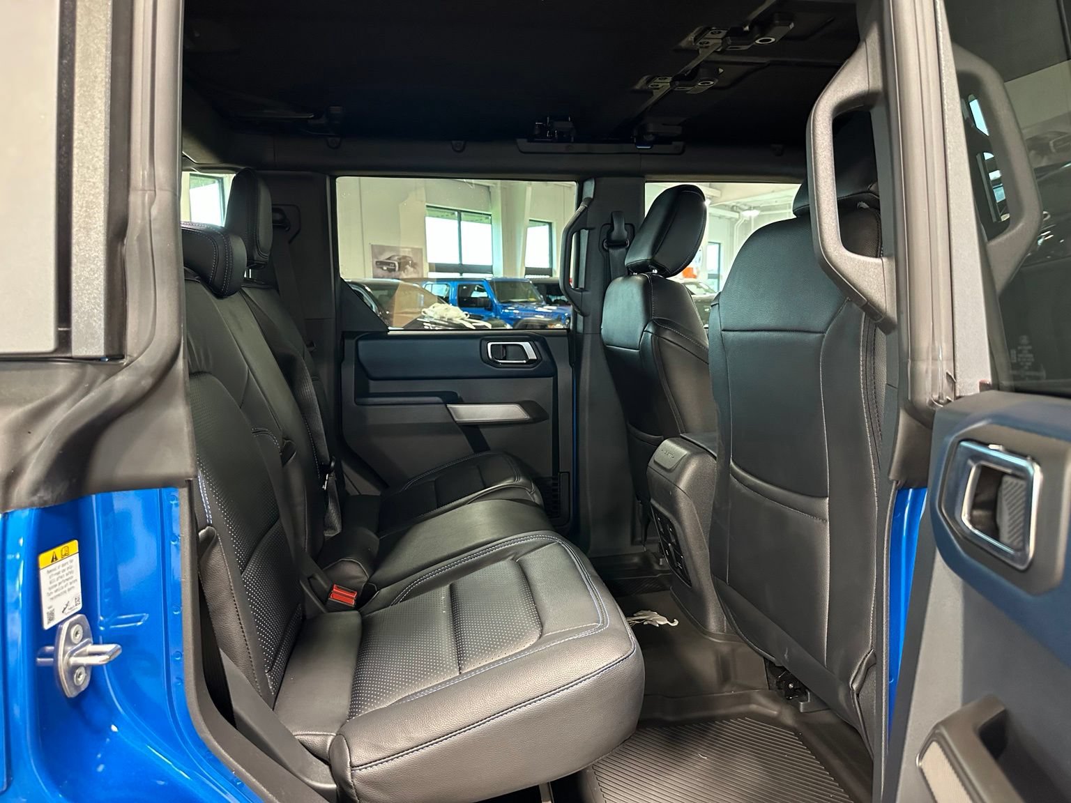 Used 2022 Ford Bronco Outer Banks w/ Sasquatch Package AWD/4WD image 38