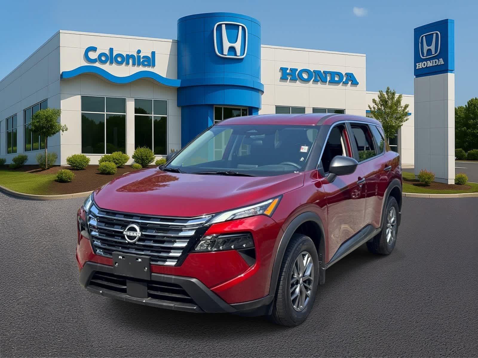 Used 2026 Nissan Rogue S AWD/4WD image 1
