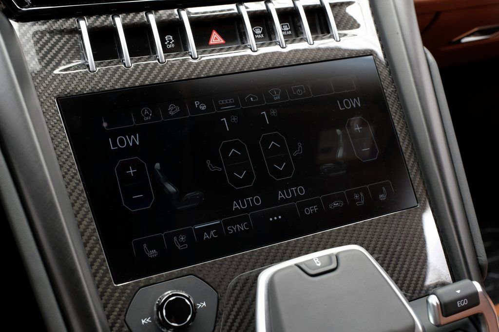 Used 2022 Lamborghini Urus image 20