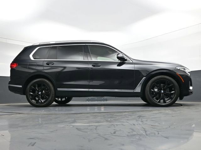 Used 2020 BMW X7 xDrive40i w/ Executive Package image 31