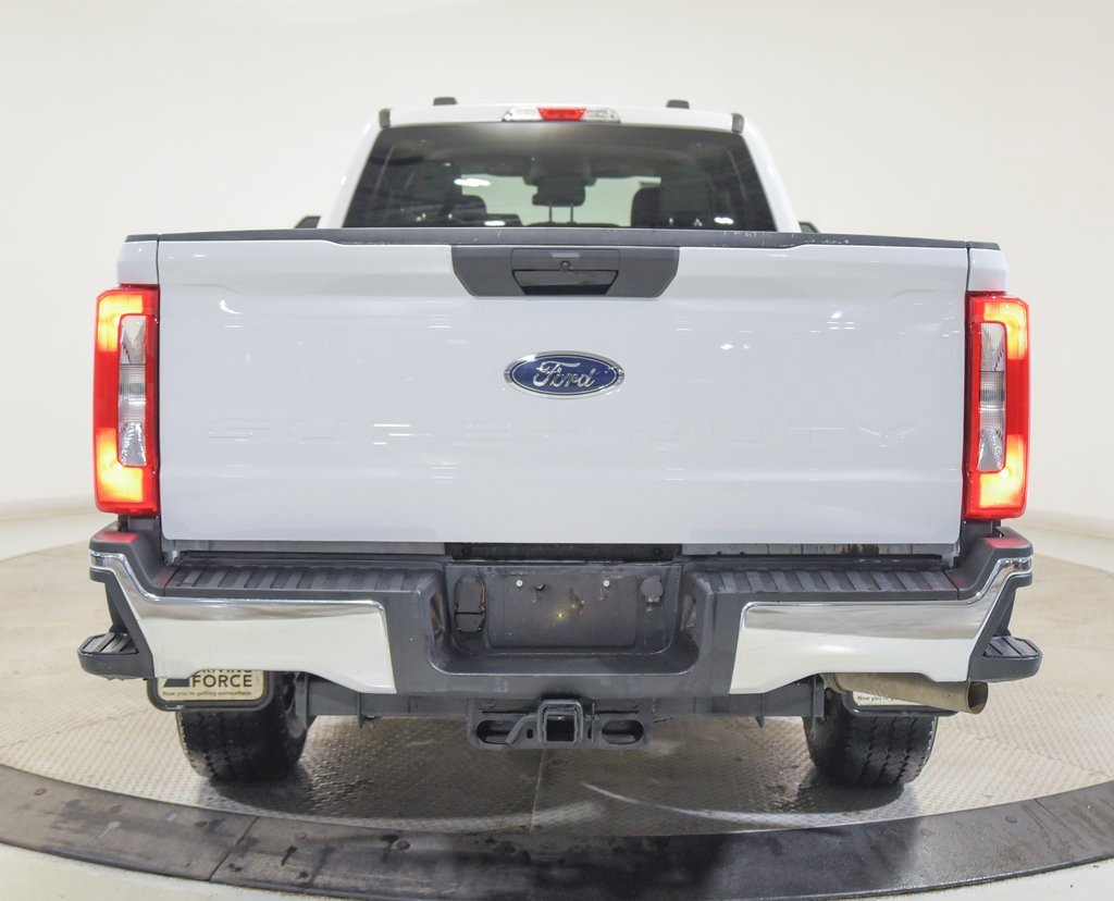 Used 2023 Ford F250 XLT w/ FX4 Off-Road Package image 10