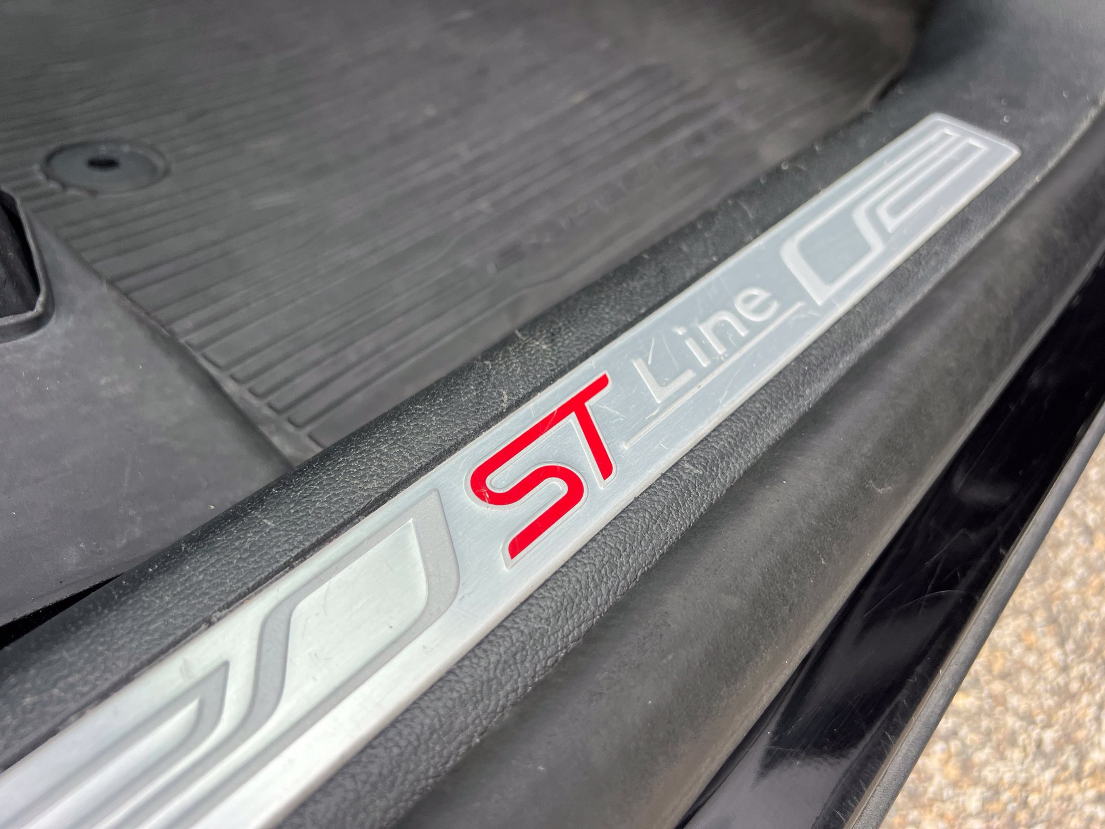 Used 2023 Ford Explorer ST-Line AWD/4WD image 43