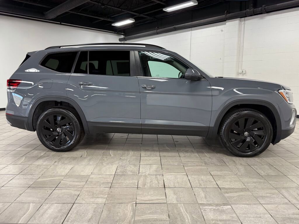 New 2026 Volkswagen Atlas SE image 8