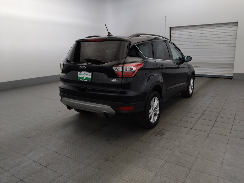 Used 2018 Ford Escape SE w/ SE Sync 3 Package AWD/4WD image 9