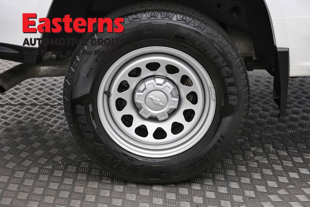 Used 2023 Chevrolet Colorado W/T image 30