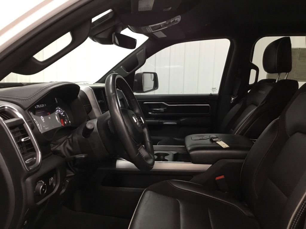 Used 2024 RAM 1500 Laramie AWD/4WD image 5