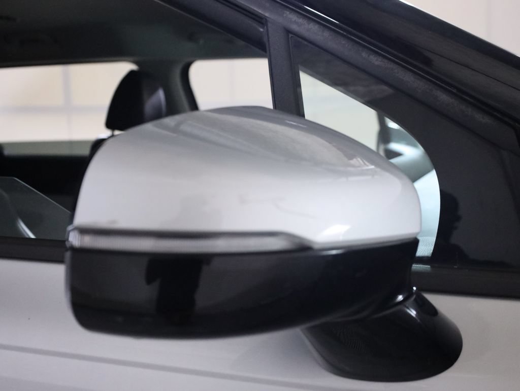 Used 2022 Kia Carnival LX FWD image 66