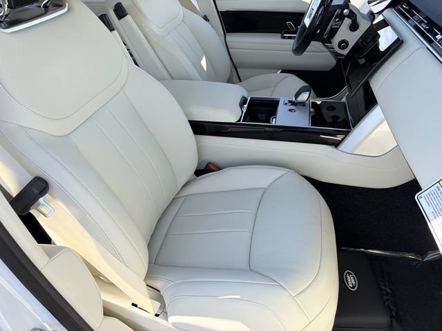 New 2026 Land Rover Range Rover Long Wheelbase SE AWD/4WD image 10