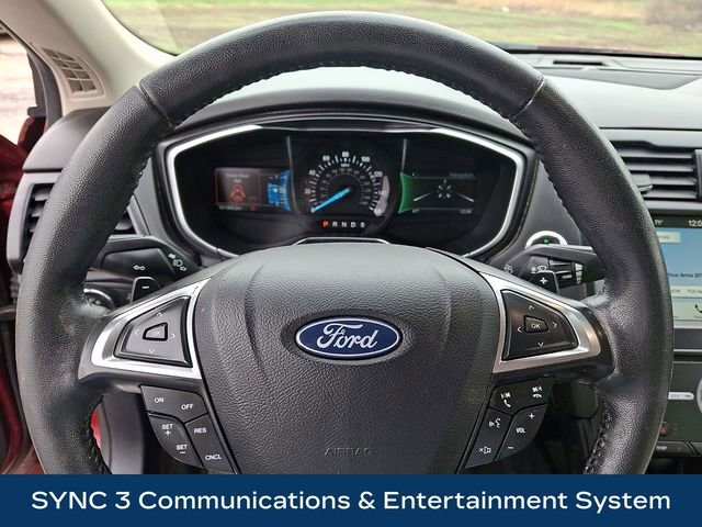 Used 2018 Ford Fusion Titanium AWD/4WD image 4