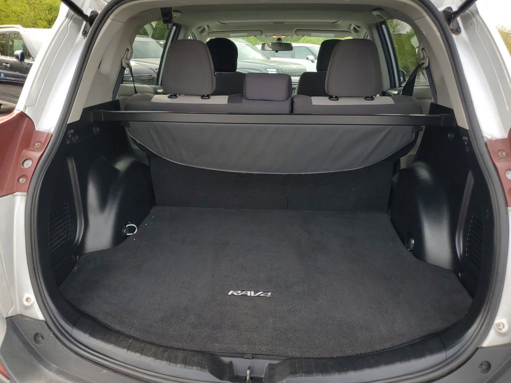 Used 2013 Toyota RAV4 XLE FWD image 26