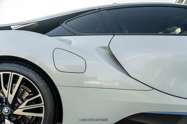 Used 2016 BMW i8 AWD/4WD image 70