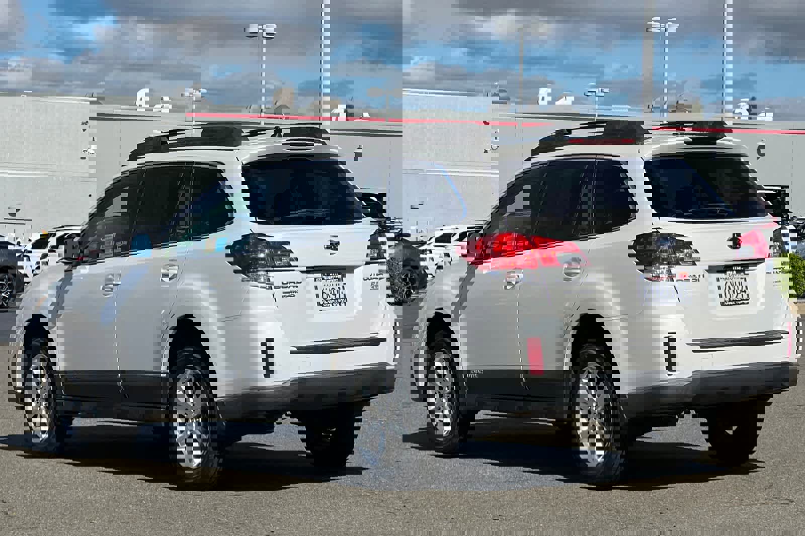 Used 2013 Subaru Outback 2.5i Limited image 7