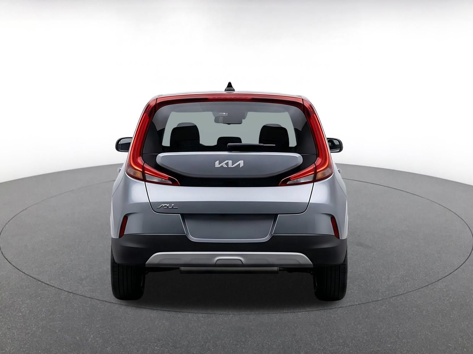 Used 2025 Kia Soul LX w/ LX Technology Package FWD image 8