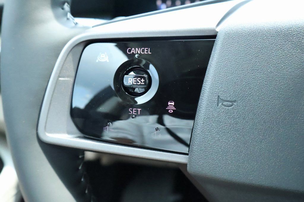 New 2025 Nissan Murano SL image 11