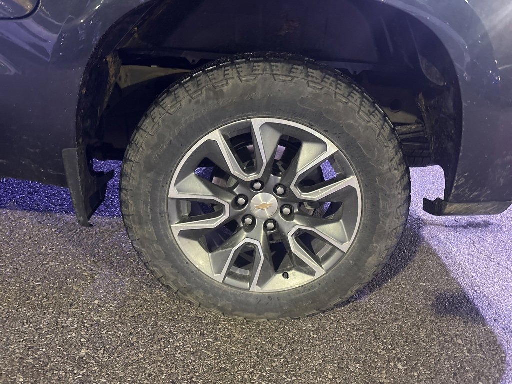 Used 2024 Chevrolet Silverado 1500 LT image 12