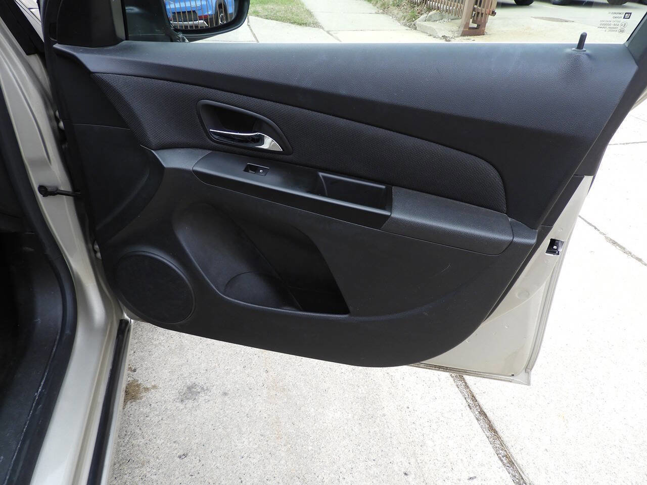 Used 2013 Chevrolet Cruze LT FWD image 26