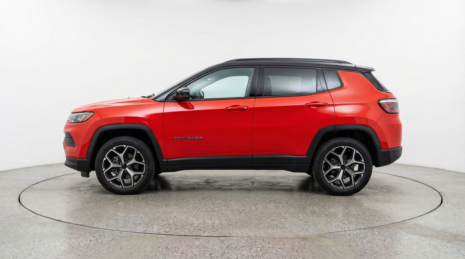 Used 2025 Jeep Compass Limited image 5