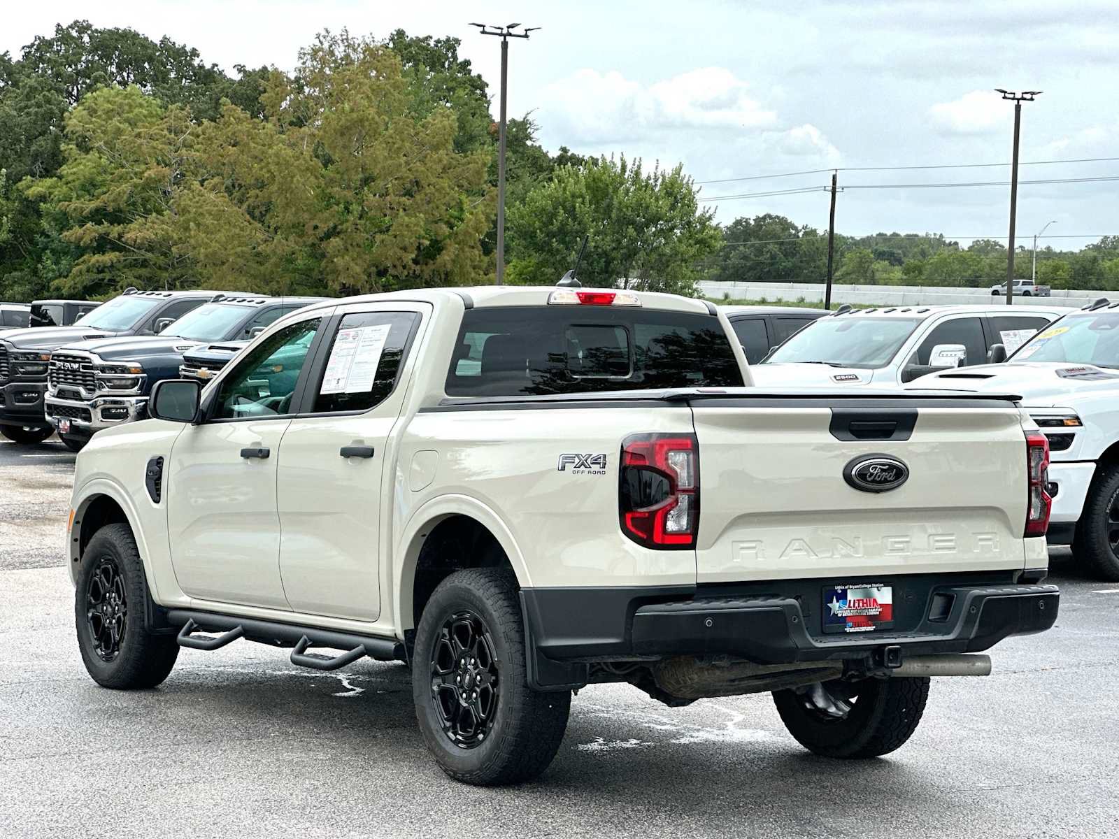 Used 2025 Ford Ranger XLT w/ FX4 Off-Road Package AWD/4WD image 13