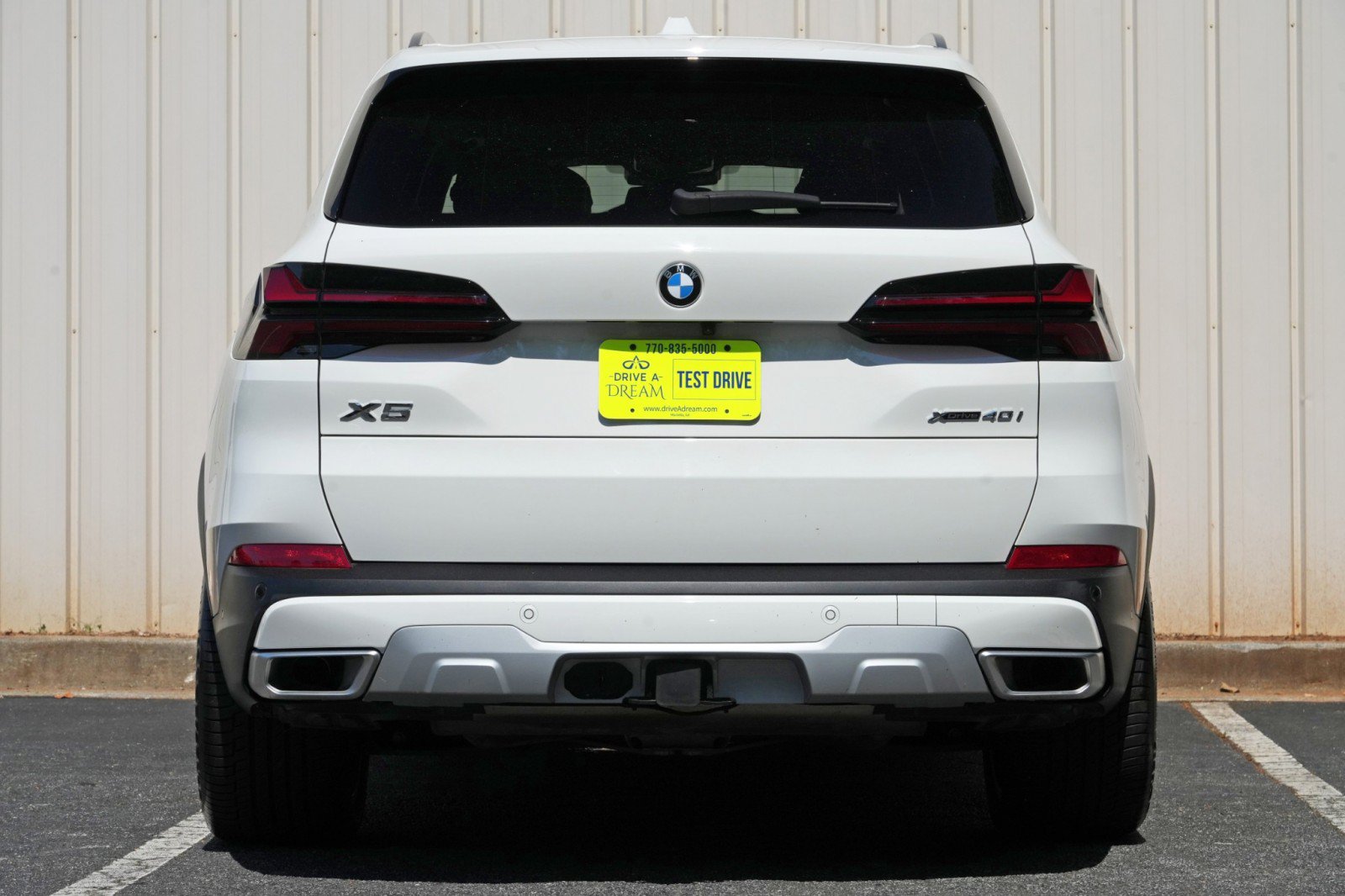 Used 2024 BMW X5 xDrive40i w/ Parking Assistance Package AWD/4WD image 11