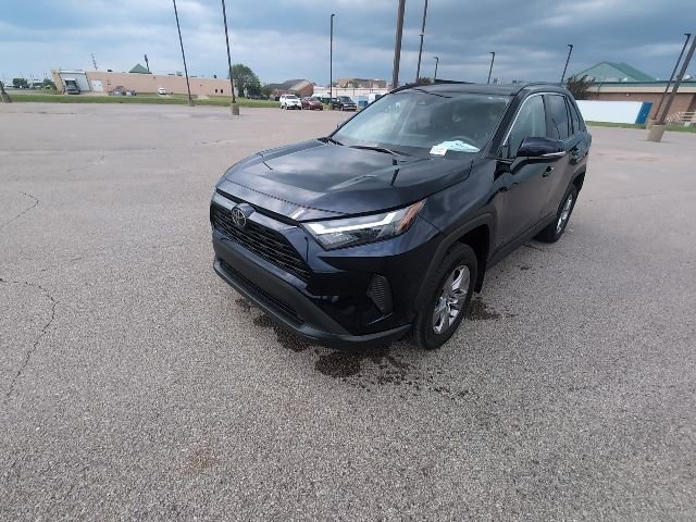 Used 2025 Toyota RAV4 XLE w/ Convenience Package FWD image 15