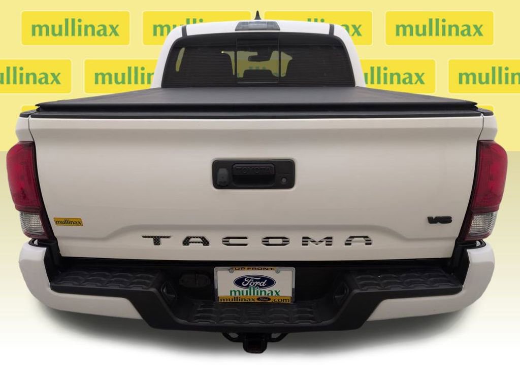 Used 2020 Toyota Tacoma SR5 image 29