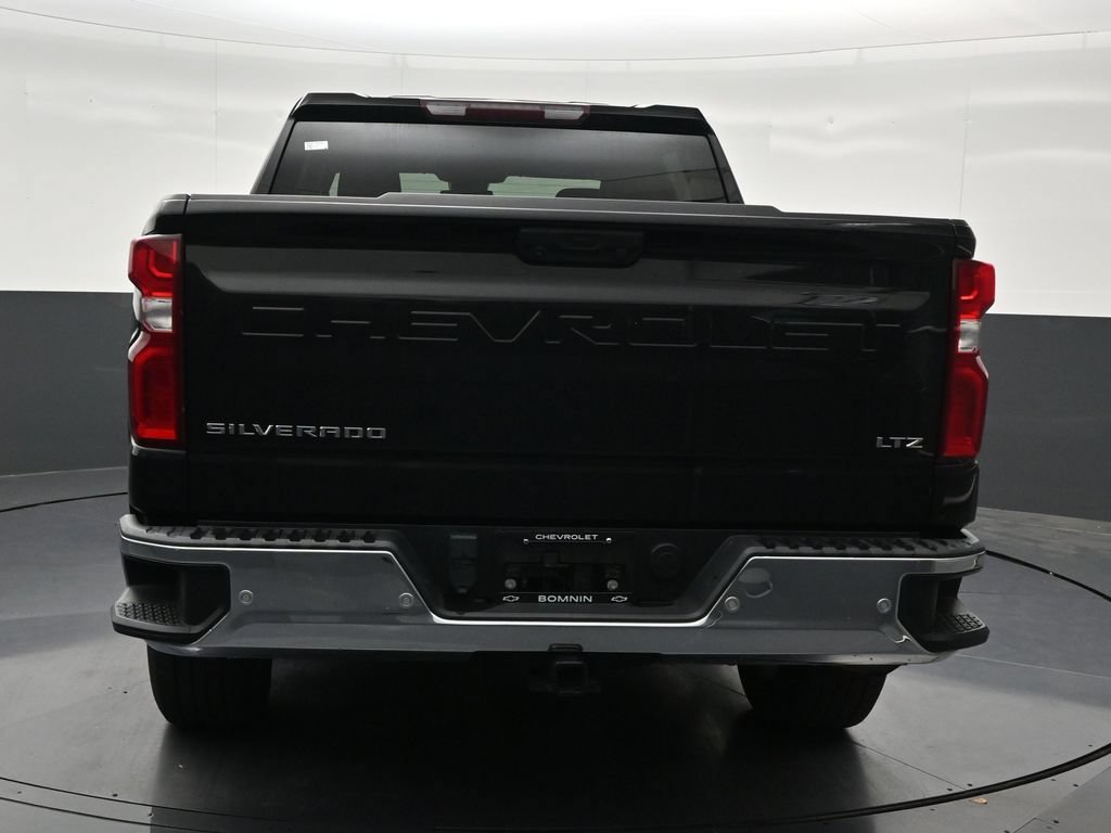 Used 2022 Chevrolet Silverado 1500 LTZ RWD image 4