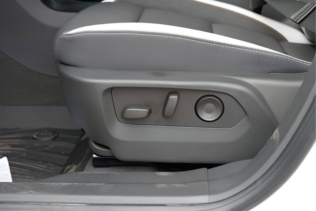 New 2026 Buick Envision Sport Touring image 21